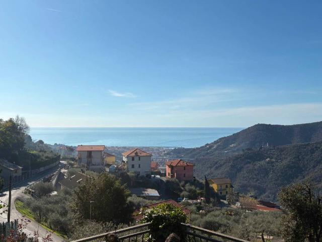 Villa in vendita a Leivi GE