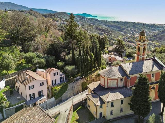 Villa in vendita a Leivi GE