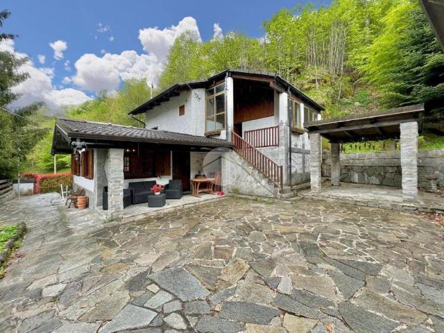 Villa in vendita a Lemie TO