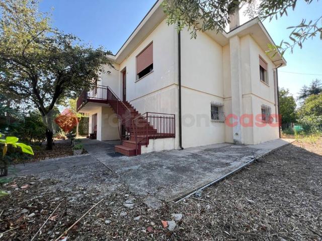 Villa in vendita a Lendinara RO