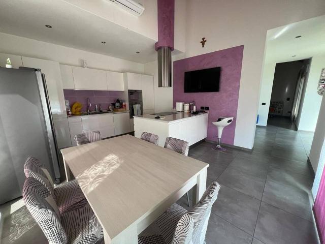 Villa in vendita a Lendinara