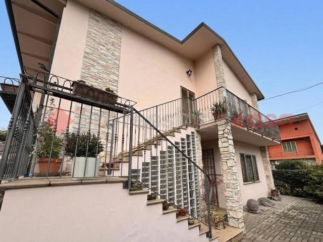 Villa in vendita a Lendinara
