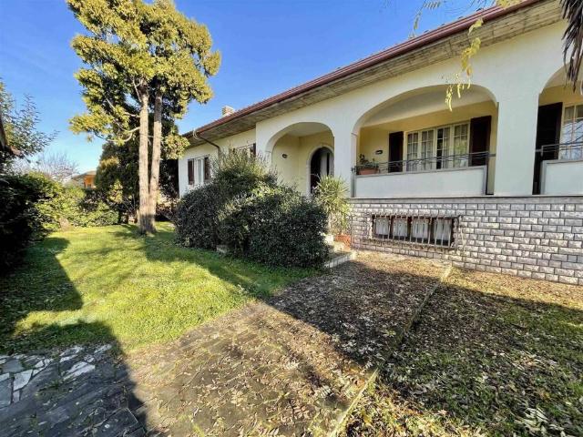 Villa in vendita a Leno BS