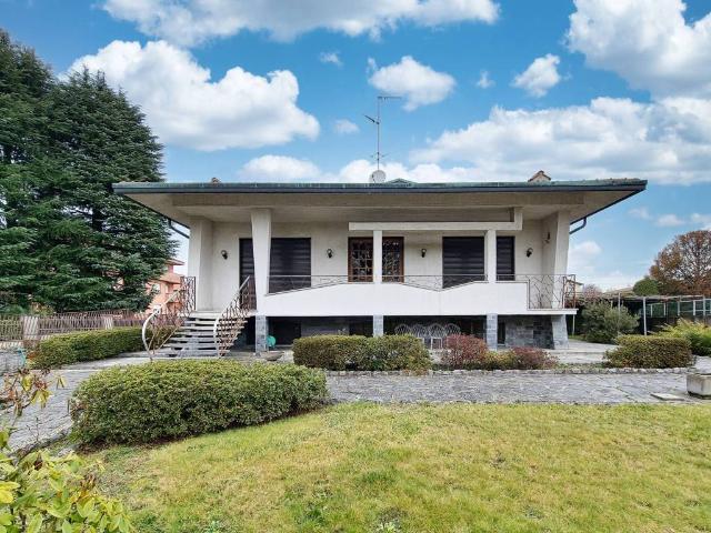 Villa in vendita a Lentate sul Seveso MB