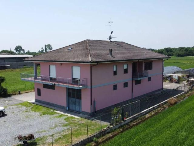 Villa in vendita a Lenta VC