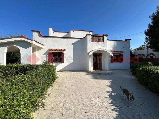 Villa in vendita a Leporano
