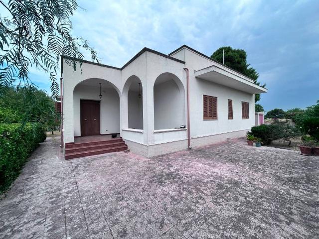 Villa in vendita a Leporano TA