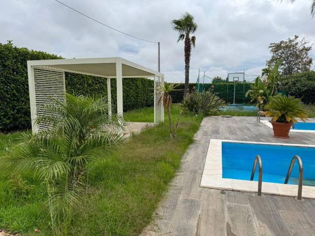 Villa in vendita a Leporano TA