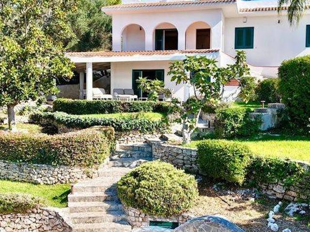 Villa in vendita a Leporano TA