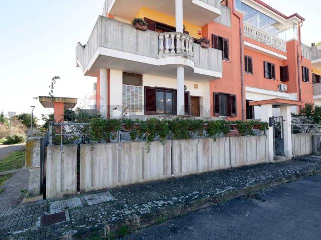 Villa in vendita a Lequile LE