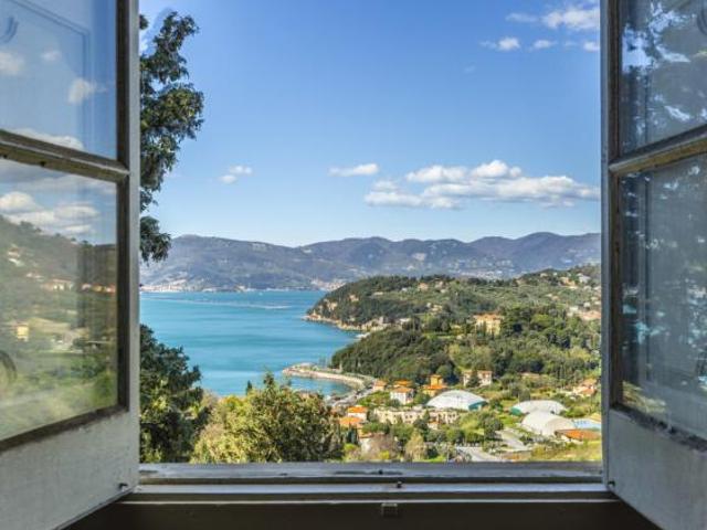 Villa in vendita a Lerici