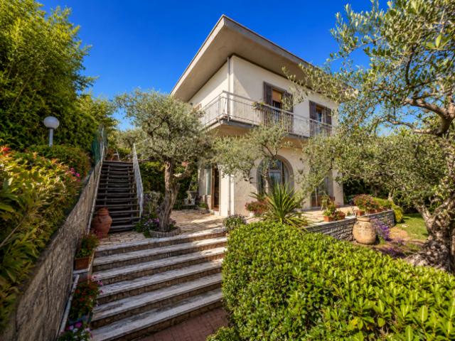 Villa in vendita a Lerici