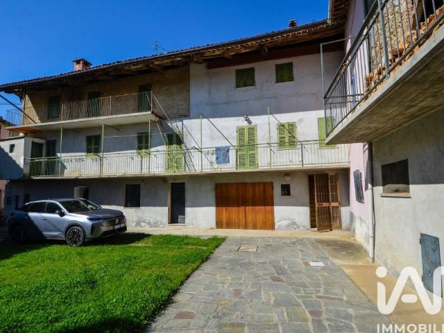Villa in vendita a Lesegno CN