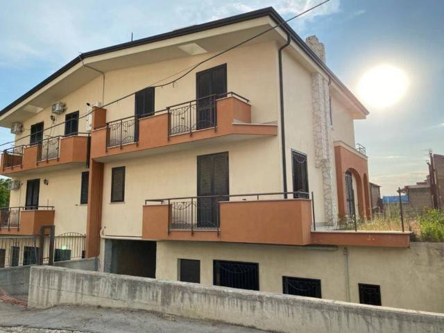 Villa in vendita a Liveri NA