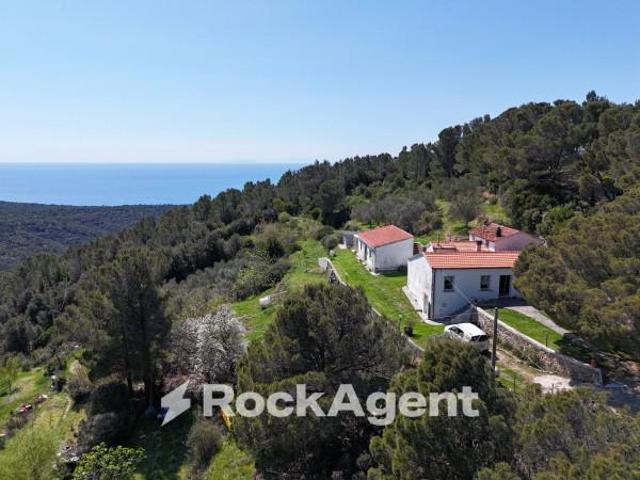 Villa in vendita a Livorno