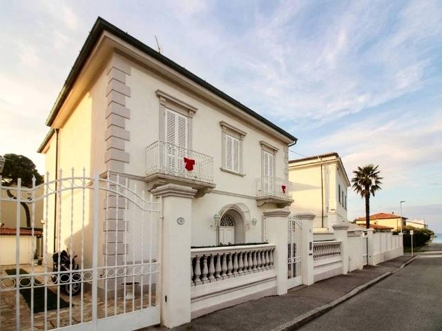 Villa in vendita a Livorno LI
