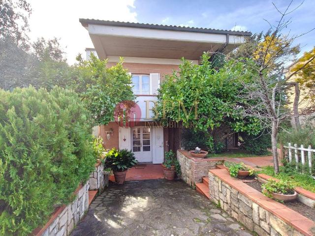 Villa in vendita a Livorno LI