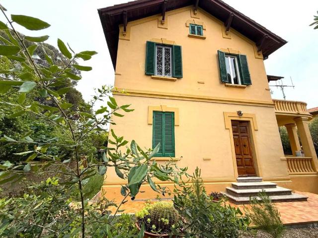 Villa in vendita a Livorno LI