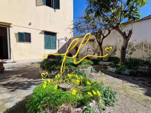 Villa in vendita a Livorno LI