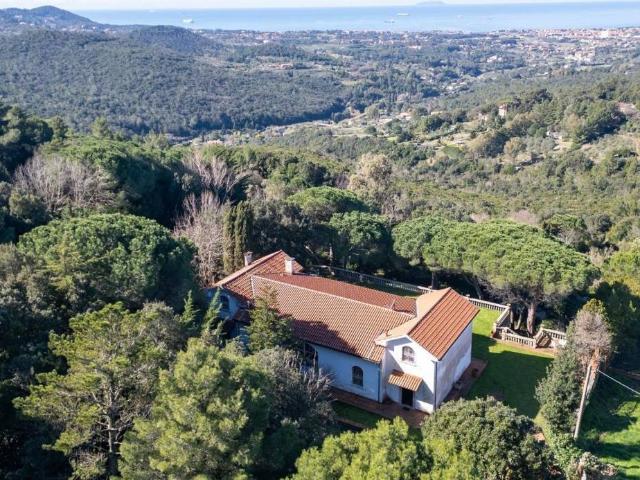Villa in vendita a Livorno LI