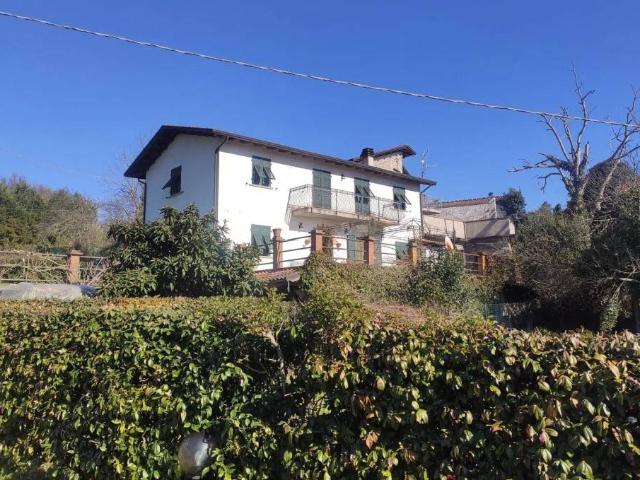 Villa in vendita a Licciana Nardi MS