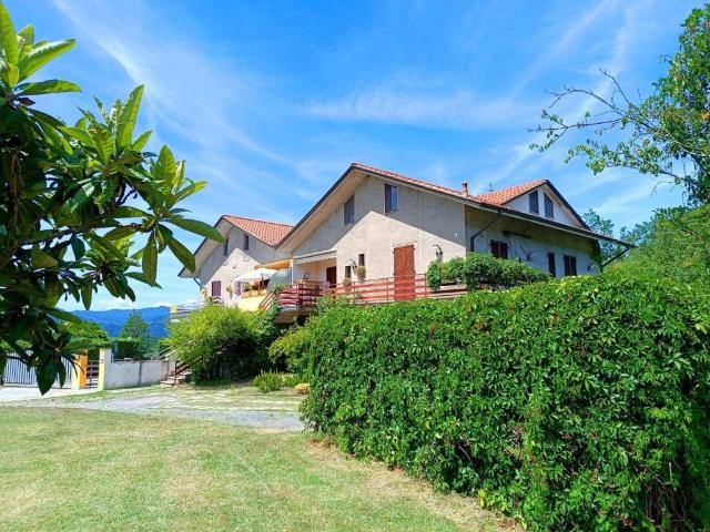 Villa in vendita a Licciana Nardi MS