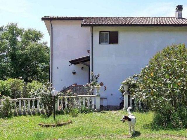 Villa in vendita a Licciana Nardi MS