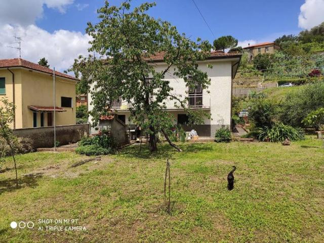 Villa in vendita a Licciana Nardi MS