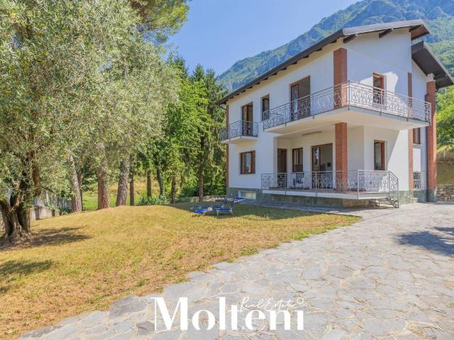 Villa in vendita a Lierna LC