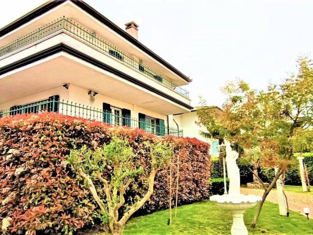 Villa in vendita a Lignano Sabbiadoro UD