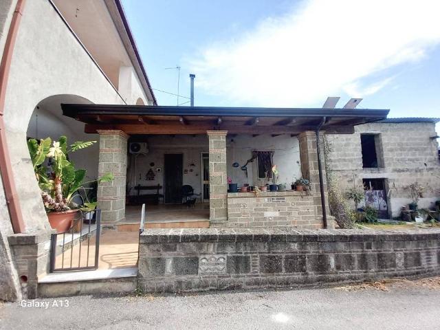 Villa in vendita a Limatola BN