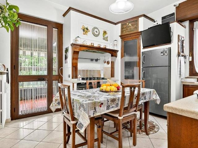 Villa in vendita a Limbiate MB