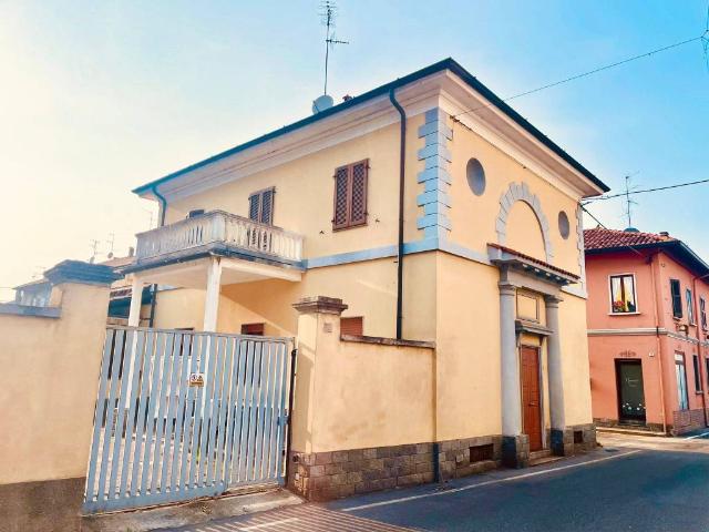 Villa in vendita a Limbiate MB