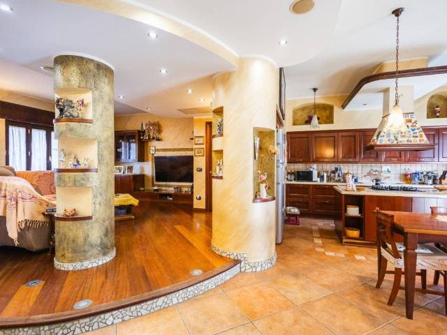 Villa in vendita a Limbiate MB