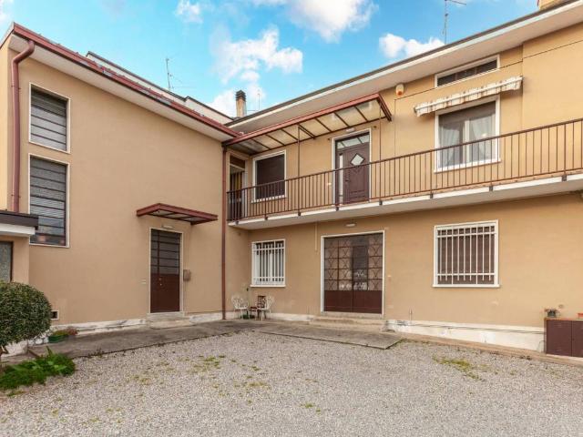 Villa in vendita a Limido Comasco CO