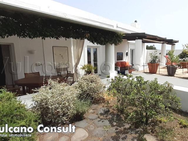 Villa in vendita a Lipari ME