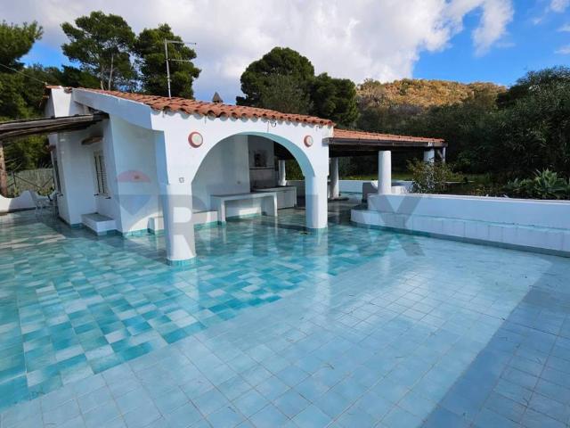 Villa in vendita a Lipari ME