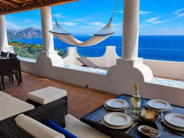 Villa in vendita a Lipari ME