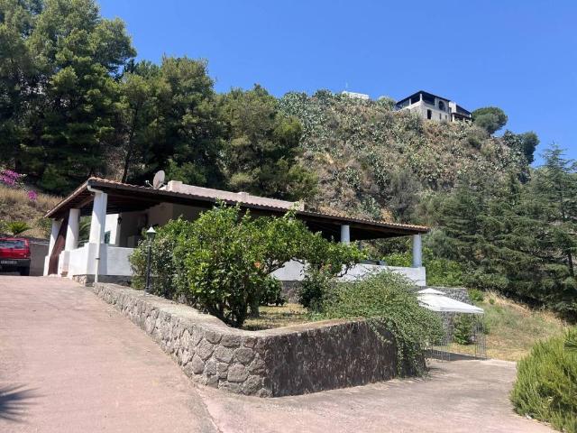 Villa in vendita a Lipari ME