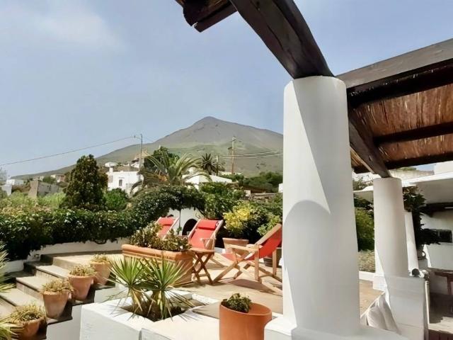 Villa in vendita a Lipari ME