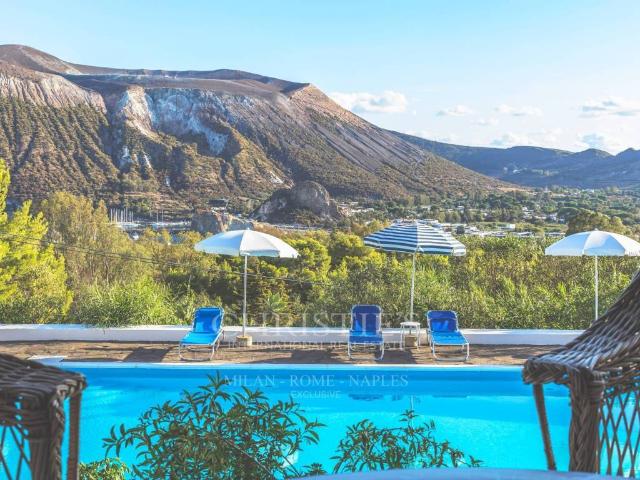 Villa in vendita a Lipari ME
