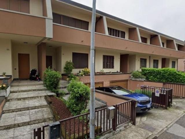Villa in vendita a Liscate