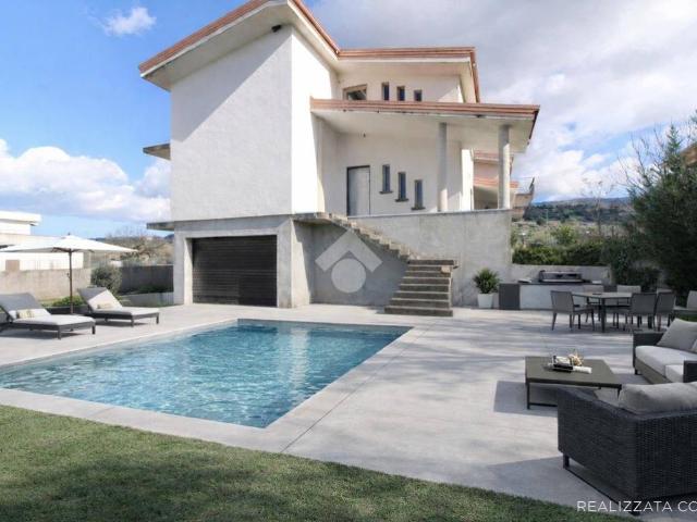 Villa in vendita a Luzzi CS