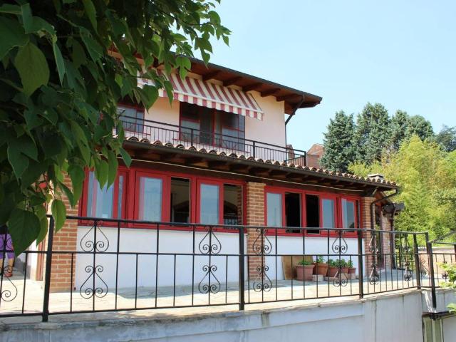 Casa indipendente in vendita a Lu e Cuccaro Monferrato AL