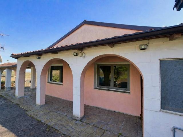 Villa in vendita a Lu e Cuccaro Monferrato AL