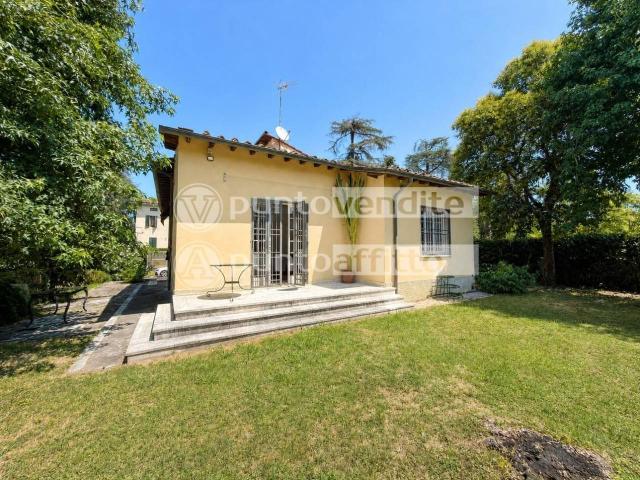 Villa in vendita a Lucca