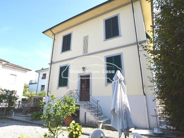 Villa in vendita a Lucca