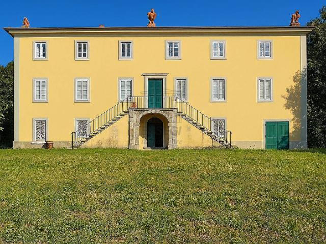 Villa in vendita a Lucca