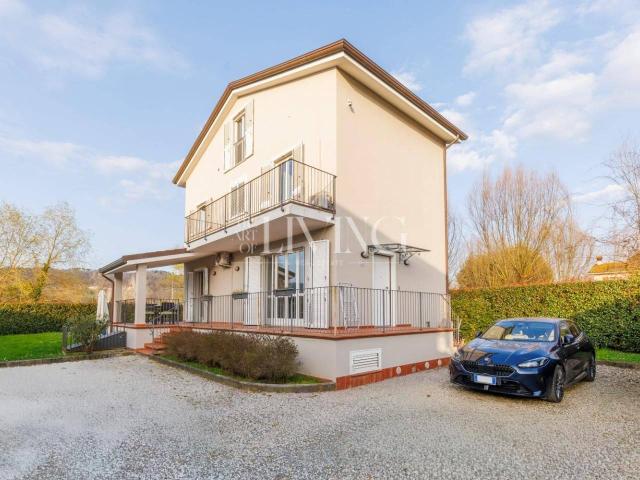 Villa in vendita a Lucca