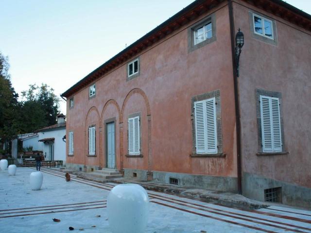 Villa in vendita a Lucca
